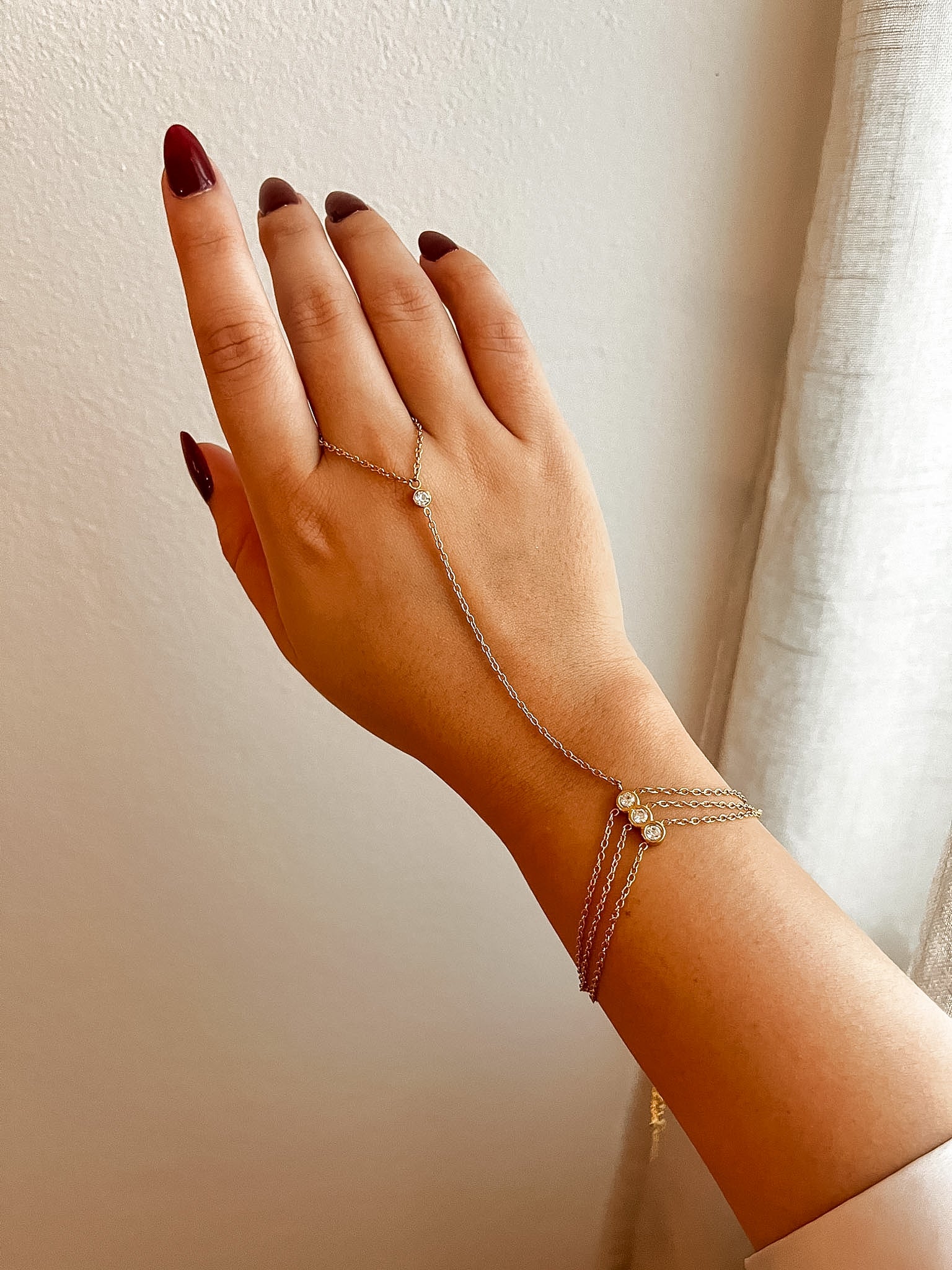 Belinda Handchain