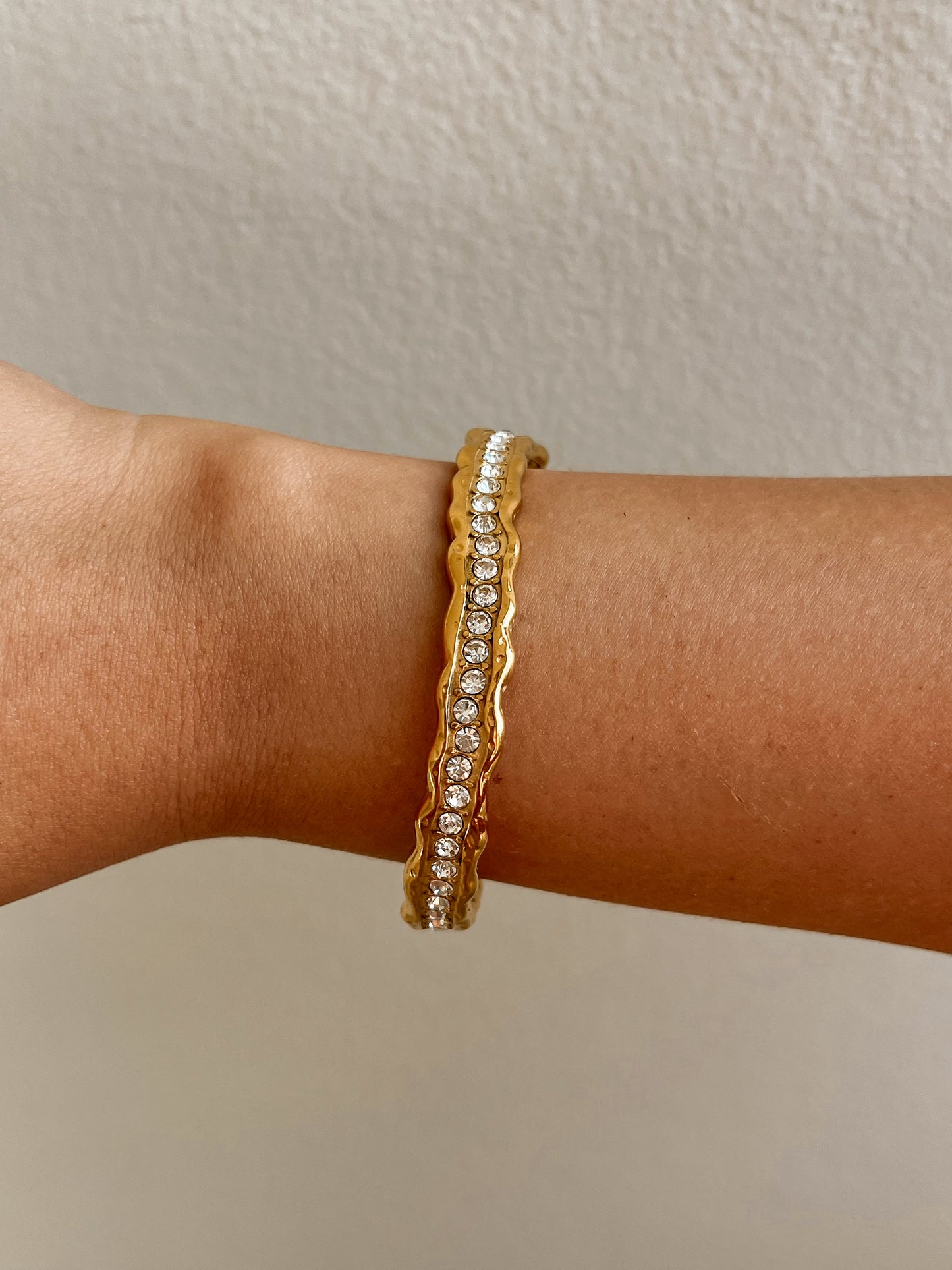 Luzia Bangle