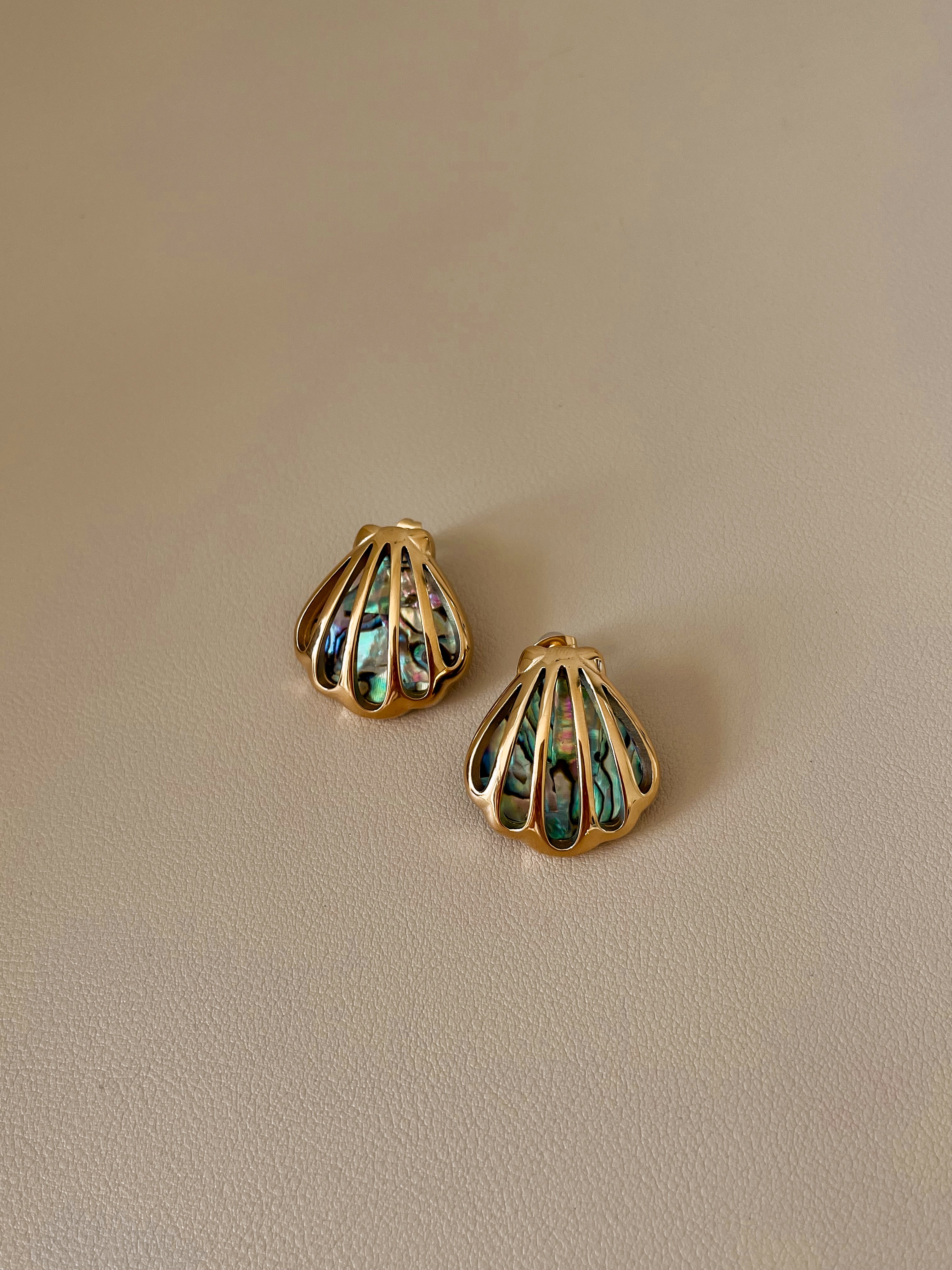 Mariella Studs