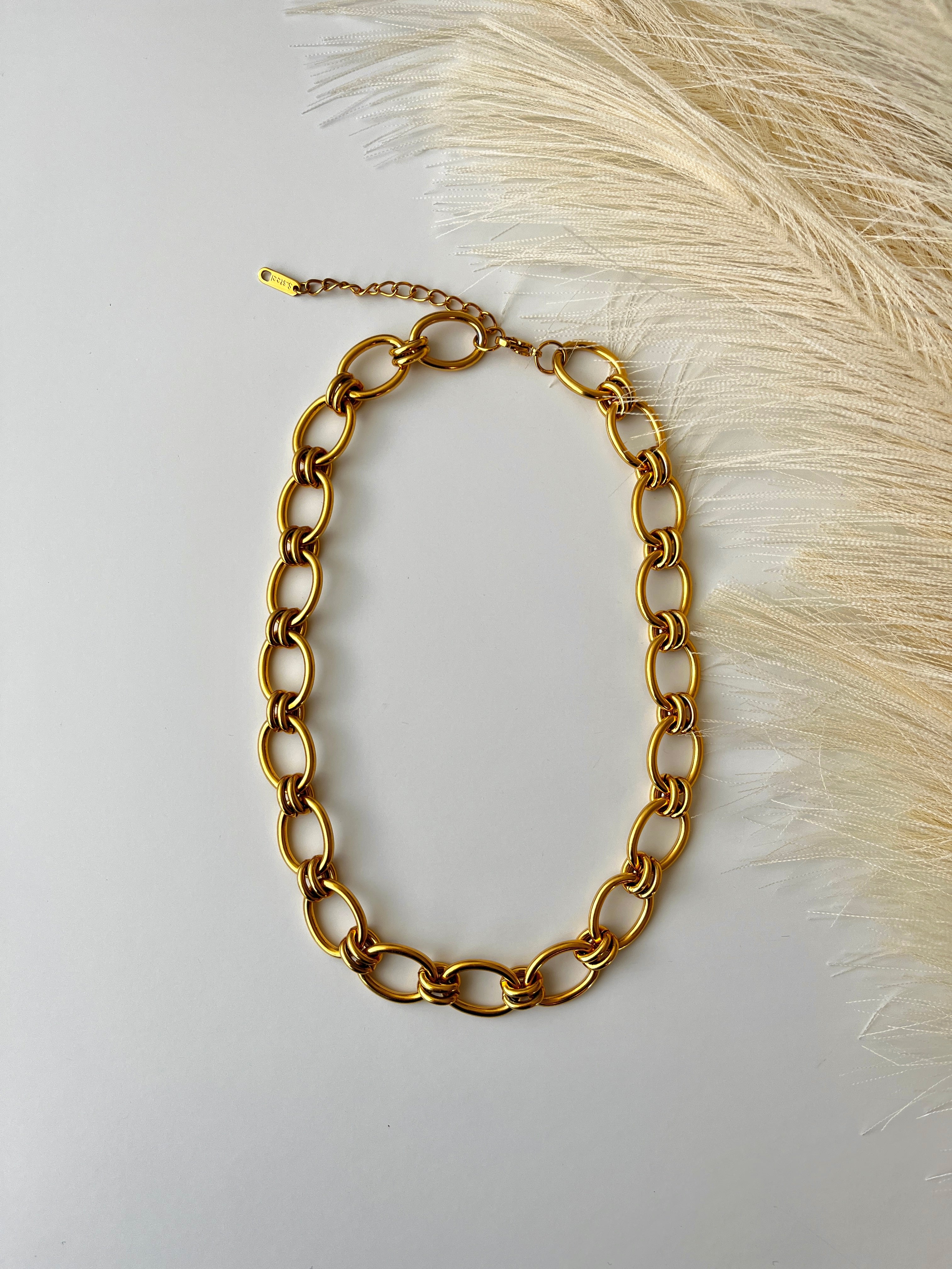 Oroca Neckkace