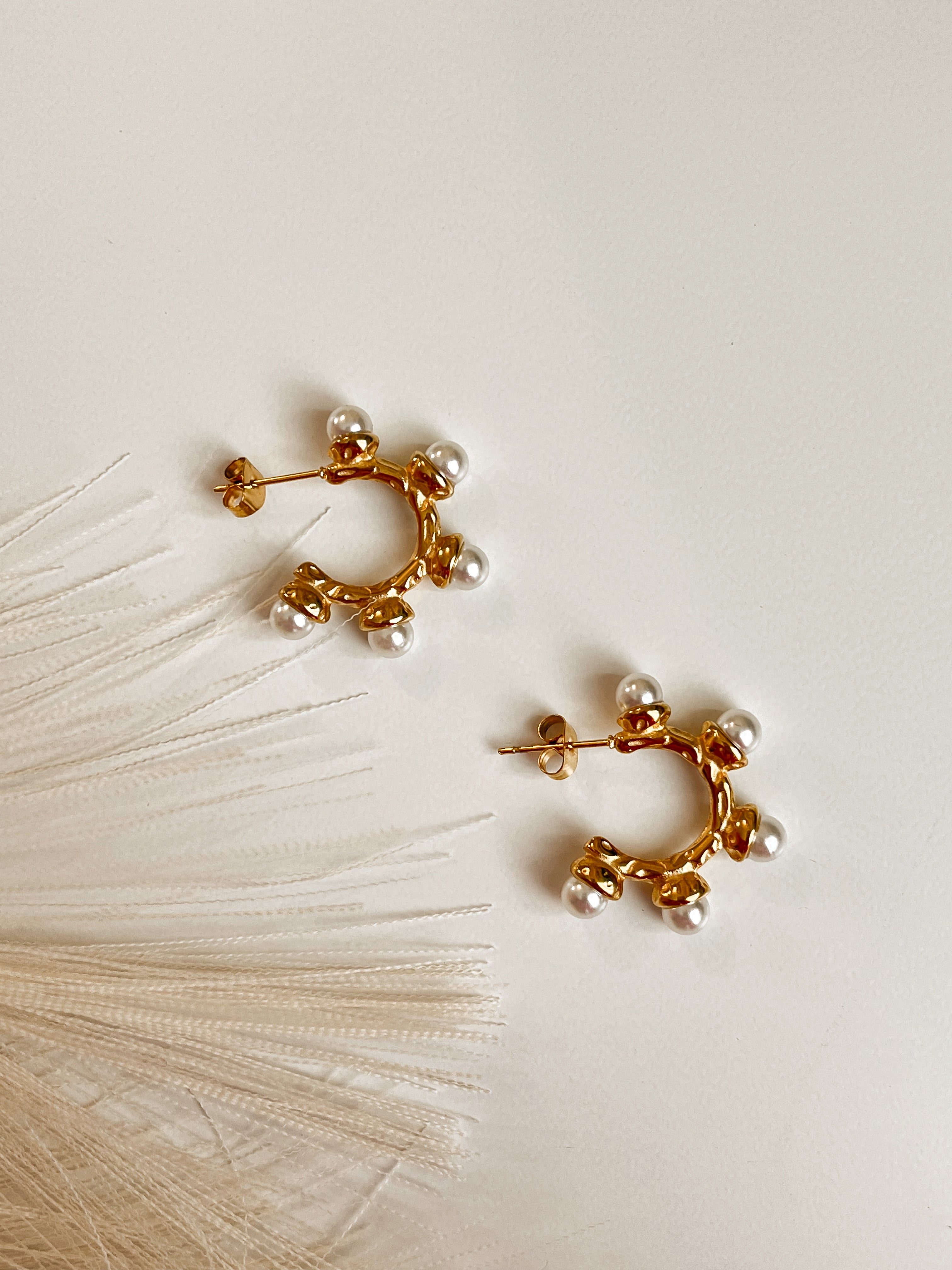 Perlina Mini Hoops